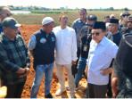 JUSUF-KALLA-Wakil-Presiden-ke-10-dan-12-RI-jusuf-Kalla-meninjau-lahan-proye.jpg