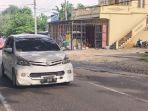 Jalan-berlubang-dan-bergelombang-di-Poros-Tamalatea-Kabupaten-Jeneponto.jpg