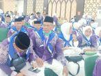 Jamaah-Calon-Haji-JCH-asal-Sultra-tiba-di-Aula-Arafah-Asrama-Haji.jpg