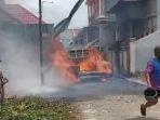 KEBAKARAN-SINJAI-Potret-mobil-pengangkut-BBM-jenis-solar-terbakar.jpg