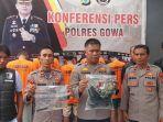 Kapolsek-Barombong-AKP-Syaharuddin-didampingi-KasihHumas-Polres-Gowa-Hamsir.jpg
