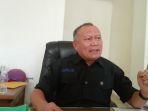 Kepala-BKPSDMD-Makassar-Akhmad-Namsum-Siti-Aminah.jpg