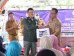 Kepala-BNPB-Letjen-TNI-Suharyanto-didampingi-Pj-Bupati-Takalar-Setiawan-Aswad-23.jpg