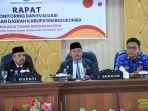 Kepala-BPS-Kabupaten-Bulukumba-Herbudiman-Suandy-saat-Rapat-Monitoring.jpg