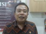 Ketua-KPU-Sulsel-Hasbullah-saat-ditemui-di-kantornya-423.jpg