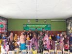 Kodim-1406Wajo-Menyerahkan-Sembako-Kepada-Keluarga-Anak-Penderita-Stunting.jpg