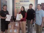 Komisi-pemilihan-umum-KPU-Kota-Palopo-terima-11-box-tinta.jpg