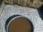 Kondisi-air-PDAM-Maros-yang-keruh-dan-berwarna-cokelat-202555.jpg