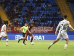 Laga-PSM-Makassar-vs-Borneo-FC-babak-pertama-pekan-30-Liga-1.jpg