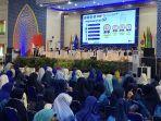MILAD-UNISMUH-Rektor-Unismuh-Makassar-Dr-Abdul-Rakhim-Nanda-memberikan.jpg