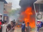 MOBIL-TERBAKAR-Mobil-pengangkut-BBM-jenis-solar-terbakar-di-BTN-Lappa-Mas-1.jpg