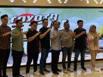 Manajemen-Kalla-Toyota-bersama-leasing-berfoto-bersama.jpg