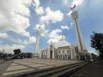 Masjid-Agung-Syekh-Yusuf-Gowa-kini-jadi-satu-objek-wisata-yang-ramai-dikunjungi-warga1.jpg