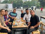 Momen-ketua-KKLR-Arsyad-Kasmar-bersilaturahmi-dengan-Andi-Sudirman-SulaimanSelasa-2082024.jpg
