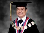 Jenazah Pendiri Komite SMA 17 Makassar Prof Dr Latief Tolleng Disalati Rektor Unhas, Guru dan Siswa