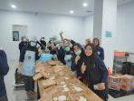 Para-relawan-Makan-Bergizi-Gratis-MBG-yang-bertugas-di-Satuan-Pelayanan-Pemenuhan-Gizi.jpg