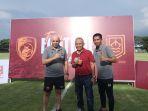 Pelatih-yang-membawa-PSM-Makassar-juara-Liga-Indonesia-Syamsuddin-Umar-di-HUT-107-Tahun-PSM-makassar.jpg
