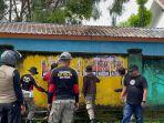 Pembersihan-APK-oleh-Satpol-PP-Palopo-di-Kecamatan-Wara.jpg