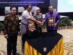 Penandatanganan-MoU-PDGI-Makassar-Dinkes-Makassar-dan-pihak-kepolisian.jpg