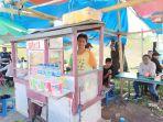 Penjual-bakso-di-depan-Stadion-Gelora-BJ-Habibie.jpg