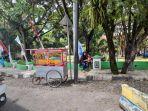 Penjual-di-pinggir-jalan-kota-Makale-Kabupaten-Tana-Toraja.jpg