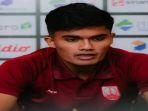 Penyerang-Persis-Solo-Ramadhan-Sananta-saat-konferensi-pers.jpg