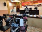 Persiapan-press-release-di-Mapolrestabes-Makassar-Jl-Ahmad-Yani-Senin-1842022-siang.jpg