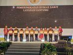 Perwakilan-10-Rumah-Sakit-menerima-penghargaan-PERSI-Awards.jpg