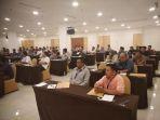 Peserta-Calon-KPU-7-Kabupaten-Kota-di-Sulsel-saat-menjalani-seleksi-tertulis.jpg