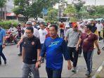 Pj-Gubernur-Sulsel-Bahtiar-Baharuddin-bersama-Direktur-Utama-PSM-Makassar-Sadikin.jpg