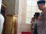 Polsek-Sanggalla-menggelar-sholat-gaib-di-Masjid-Buntu-Kalando.jpg