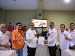 Potret-Danny-Pomanto-terima-surat-rekomendasi-dukungan-dari-DPP-Projo-12.jpg