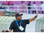 Potret-Imran-Nahumarury-saat-laga-Persis-Solo-Vs-Malut-United.jpg