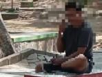 Pria-yang-diduga-memamerkan-alat-kelamin-di-Taman-Turatea.jpg