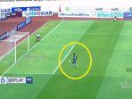 Proses-gol-Beto-Goncalves-ke-gawang-PSIS-Semarang.jpg