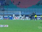 Proses-gol-freekick-Fadil-Sausu-ke-gawang-Persikabo-di-babak-kedua.jpg