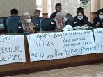 Puluhan-Kepala-dan-Perangkat-Desa-se-Kabupaten-Bone-1.jpg
