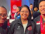 RAHMAT-ERWIN-Lifter-Makassar-Rahmat-Erwin-Abdullah-kanan-bersama-orangtuanya.jpg