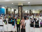 Ratusan-Jemaah-Calon-Haji-JCH-kloter-30-000000.jpg