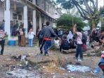 Ratusan-pencari-kerja-memadati-Kantor-Disnakertrans-Kabupaten-Luwu-2014-444.jpg