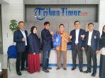 Rektor-Unibos-Prof-Batara-Surya-berkunjung-ke-redaksi-Tribun-Selasa-2092022.jpg