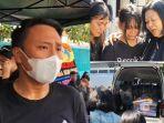 Rifki-kakak-Aulia-Belinda-saat-ditemui-wartawan-di-rumah-duka-Jl-Mannuruki-6.jpg