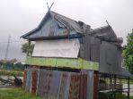 Rumah-rusak-yang-diterjang-cuaca-ekstem-di-Maros-Kamis-Malam-22122022.jpg