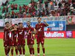 SELEBRASI-PEMAIN-Pemain-PSM-Makassar-merayakan-gol-ke-gawang.jpg