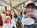 Safari-Wukuf-KKHI-Jamaah-Haji-yang-Sakit-Diantar-Menggunakan-Bus-ke-Area-Arafah.jpg
