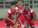 Selebrasi-gol-Moussa-Sidibe-yang-dirayakan-bersama-Ramadhan-Sananta.jpg