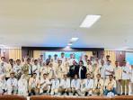 Sesi-foto-bersama-para-pengurus-IAPA-Sulse.jpg