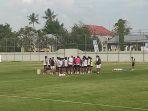 Skuad-PSM-Makassar-latihan-di-Stadion-Kalegowa-Kabupaten-Gowa-Sabtu-2610202489.jpg