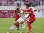 Striker-PSM-Makassar-Eveerton-lawan-Persis-solo.jpg