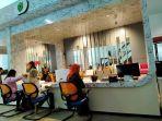 Suasana-pelayanan-Administrasi-Kependudukan-di-Kantor-Disdukcapil-Barru.jpg